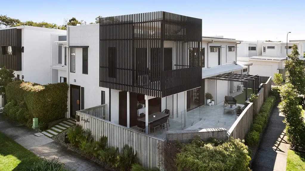 Maroochydore 4ਬੈੱਡਰੂਮ Light, Luxury and a Layout That Makes Sense