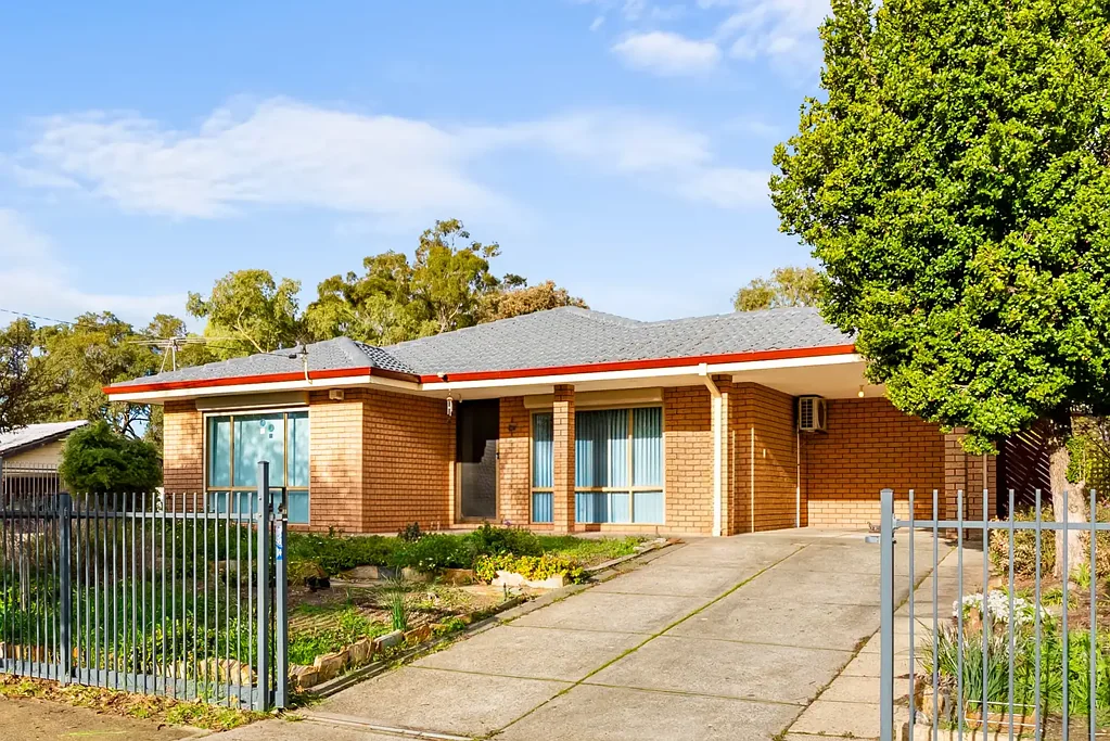 East Cannington 4غرفة نوم Solid to move in, retain and repurpose for returns