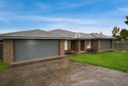 2/2 Bottle Brush Avenue, Gunnedah