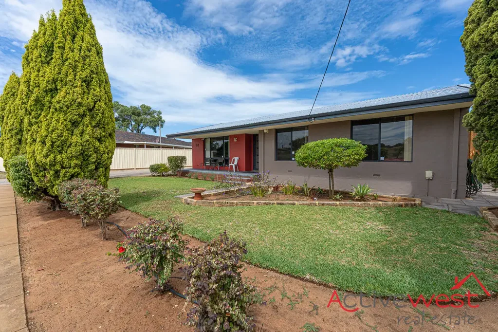 38 Eastern Road, Geraldton, WA 6530