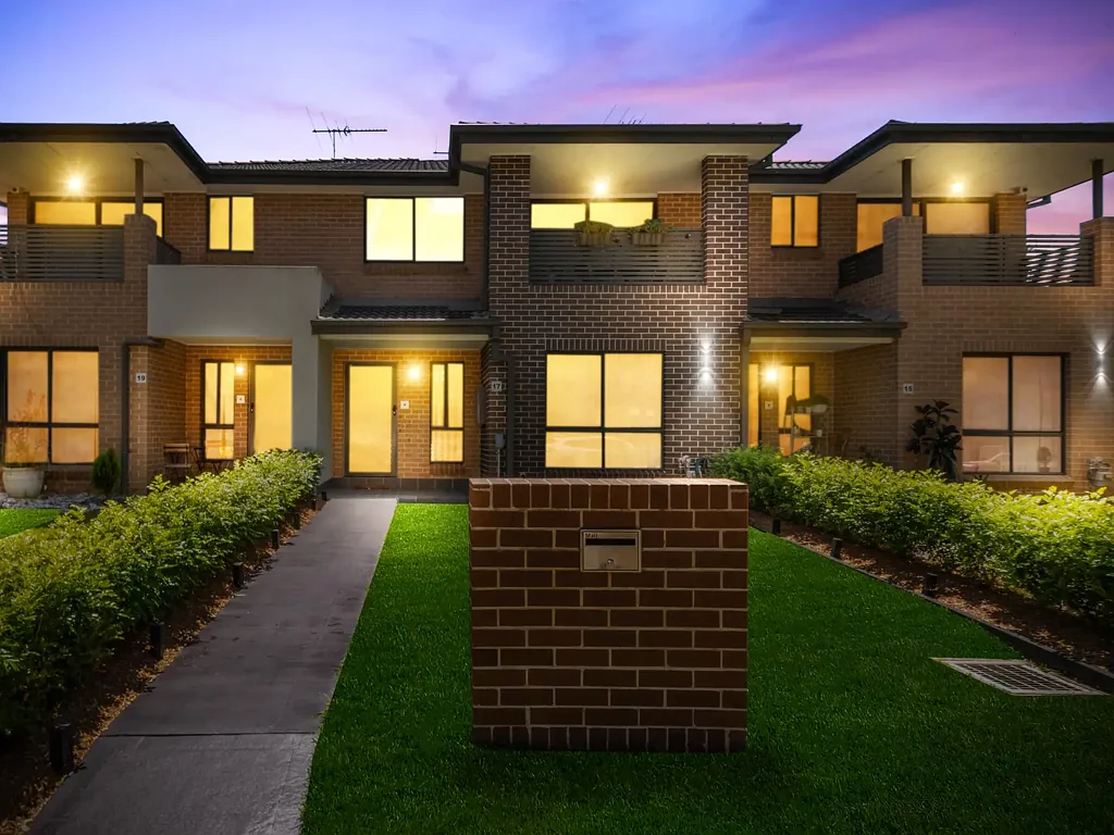17 Blackwood Street, Claremont Meadows, NSW 2747