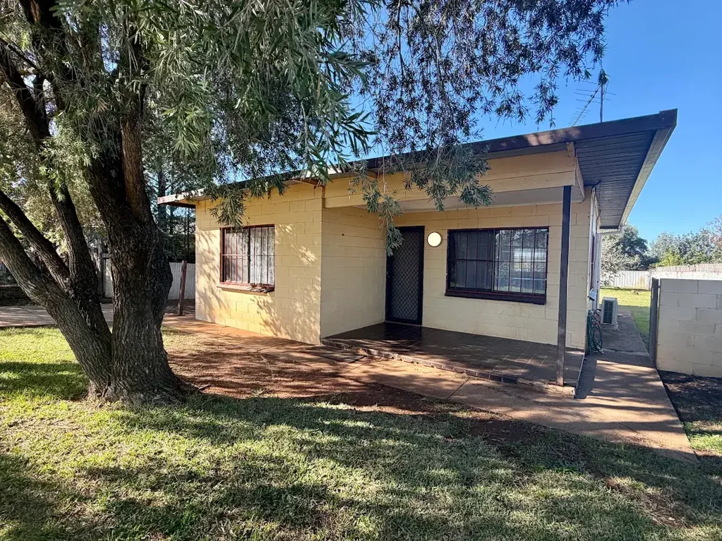 2 bedroom home located in West Dubbo!