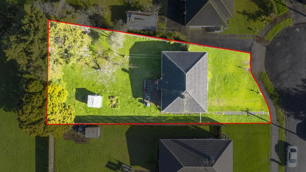 Glen Innes 2房  Do Up Or Development Opportunity