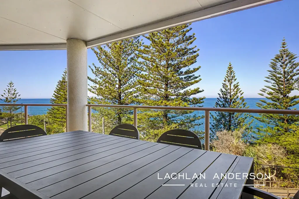 Kings Beach 2कमरा UNSURPASSED LOCATION, VIEWS & LIFESTYLE