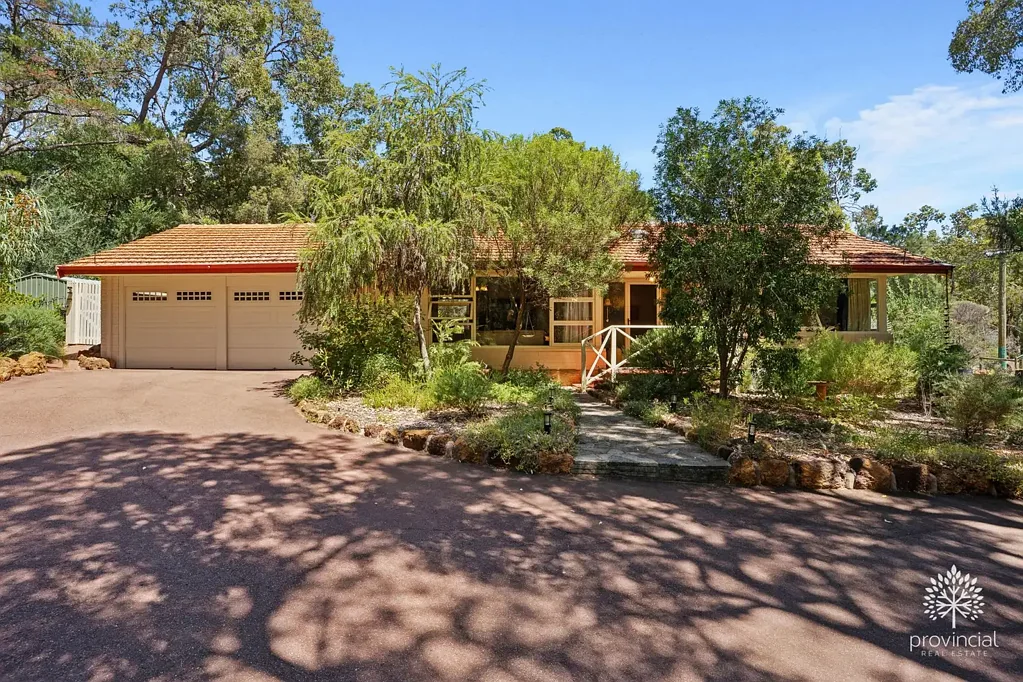 3 Carlisle Road, Kalamunda, WA 6076