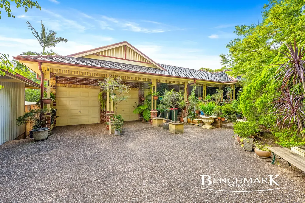 Mount Annan 5બેડરૂમ Spacious 5-Bedroom Family Oasis in Mount Annan – 925sqm Block!