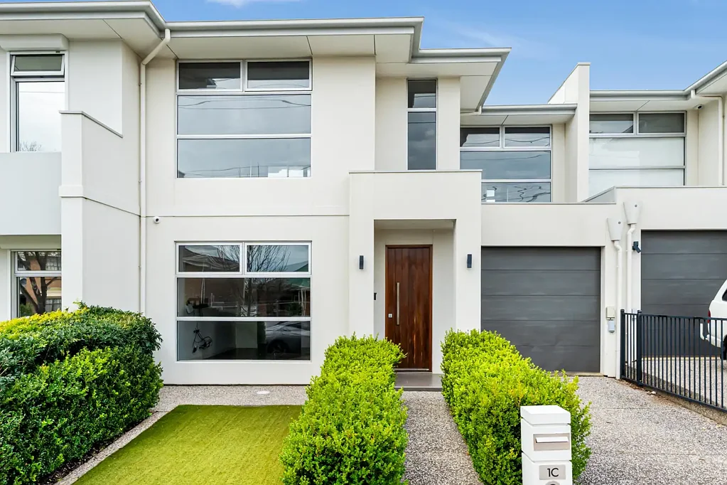 Modern Family Living in a Convenient Location