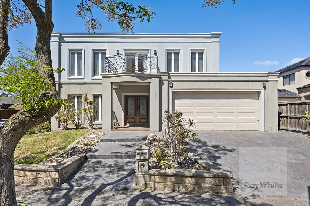 Stylish Family Home in Botanica Park