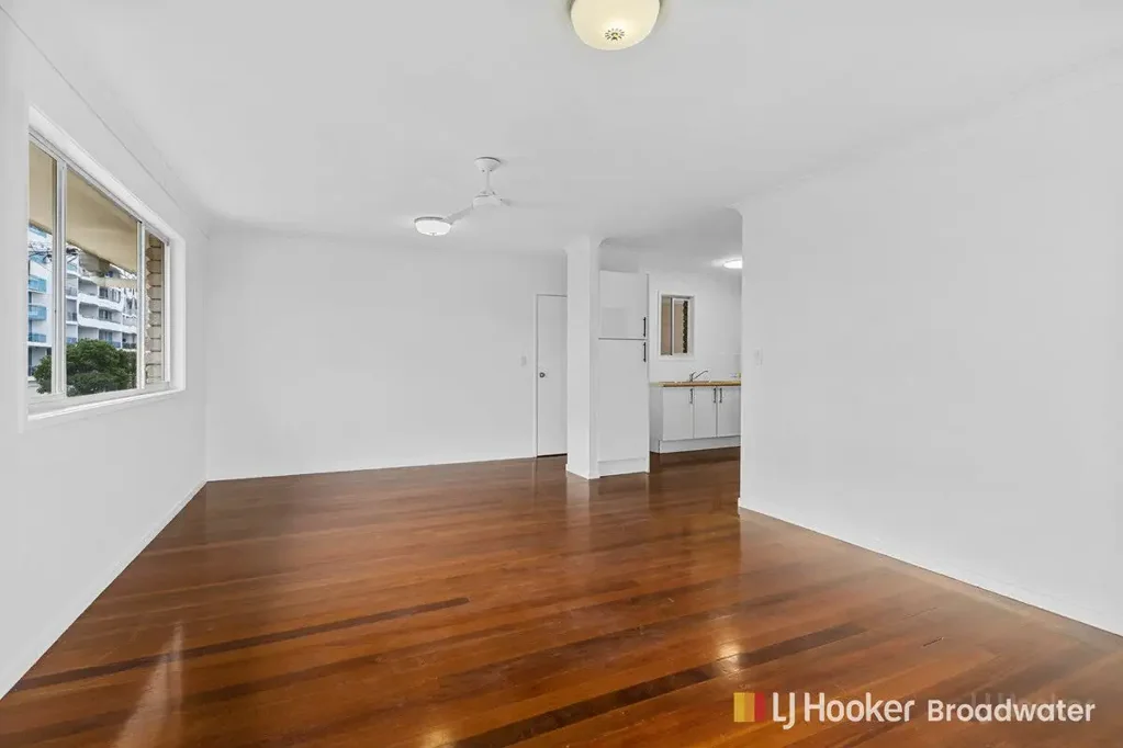 5/6 Imperial Parade, Labrador, QLD 4215