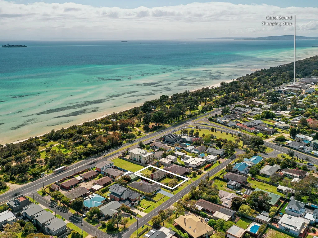 Capel Sound 2침실 Prime Beachside Opportunity - 807sqm Flat Land with 20.4m Frontage