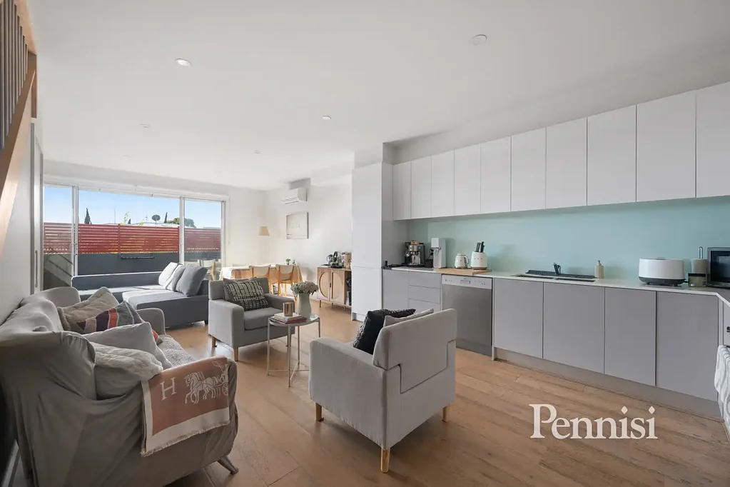 Essendon North 2침실 Private Sale – Proudly Offered by Pennisi