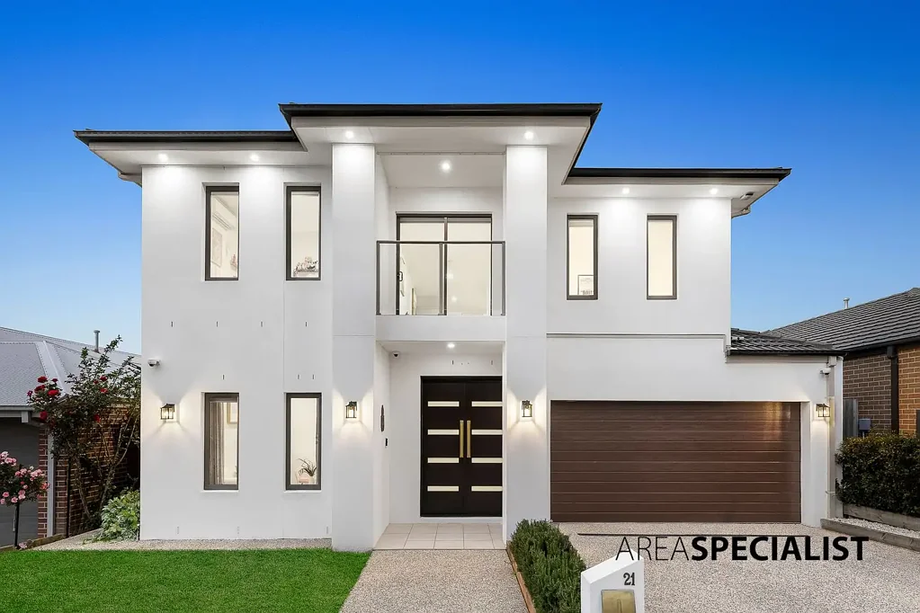21 Graziers Crescent, Clyde North, VIC 3978