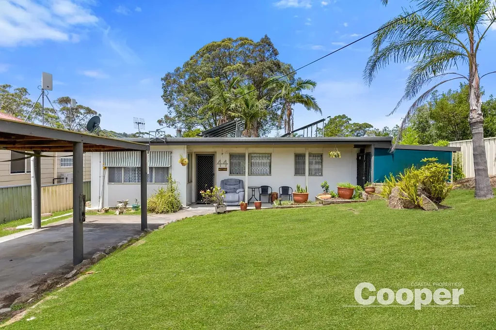44 Cornfield Parade, Fishermans Paradise, NSW 2539