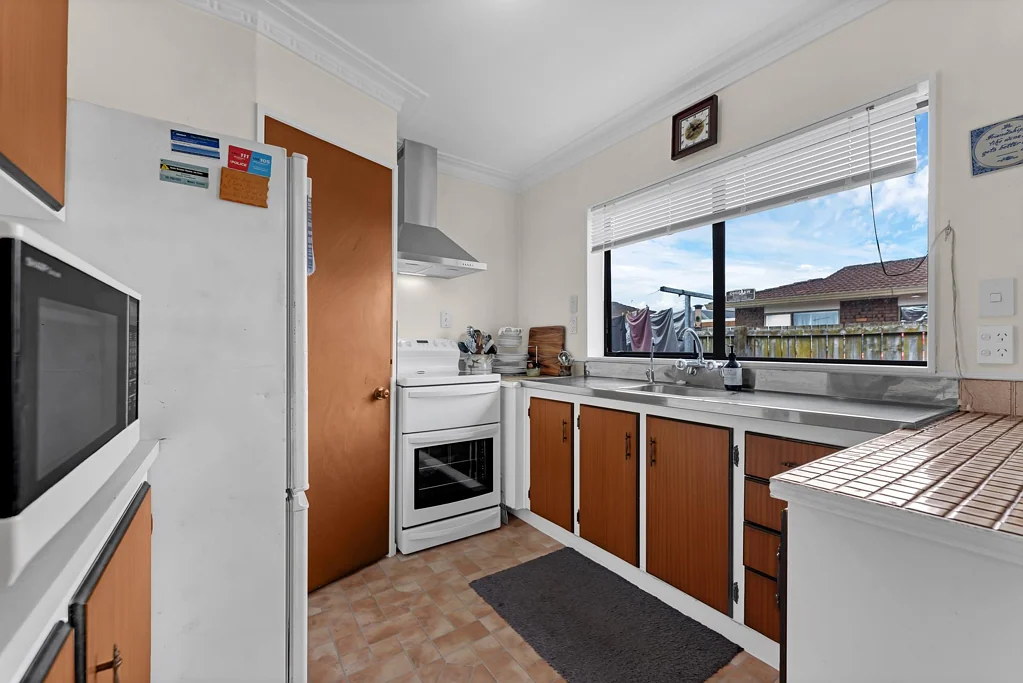 2/10 Duke Street, Papakura, Auckland
