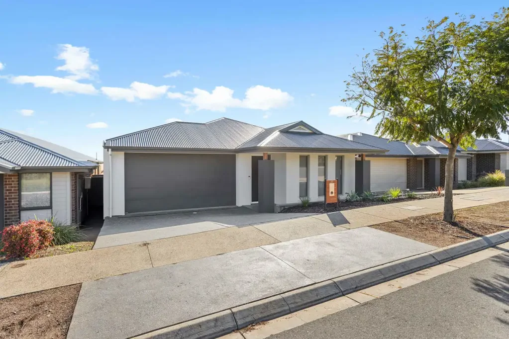 27 Belanger Court, Blakeview, SA 5114