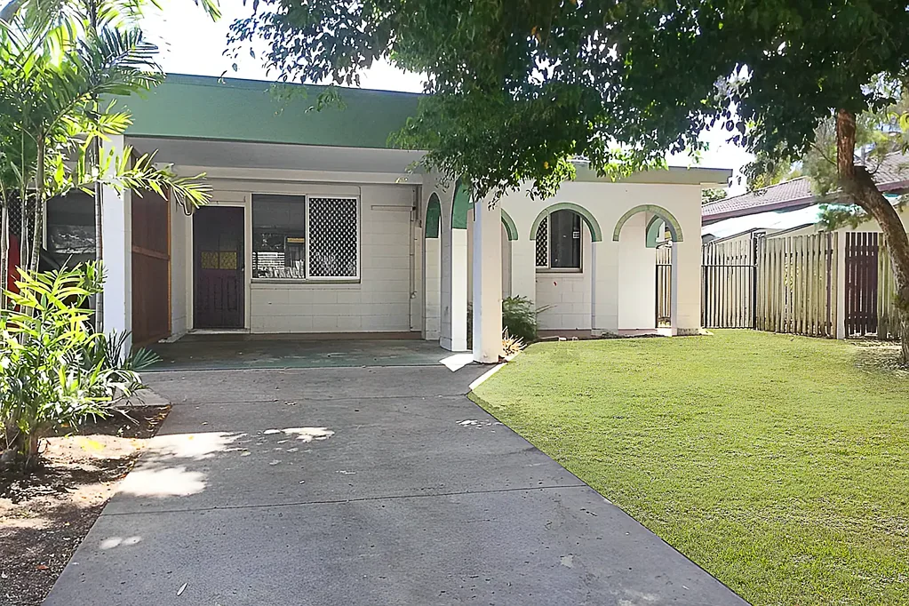 137 Albert Street, Cranbrook, QLD 4814