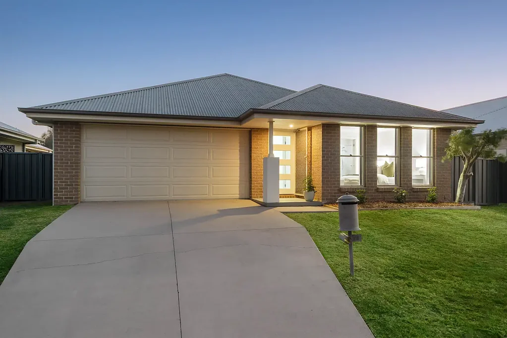 Rutherford 4ਬੈੱਡਰੂਮ An Idyllic Family Base with Space, Style and Flexibility