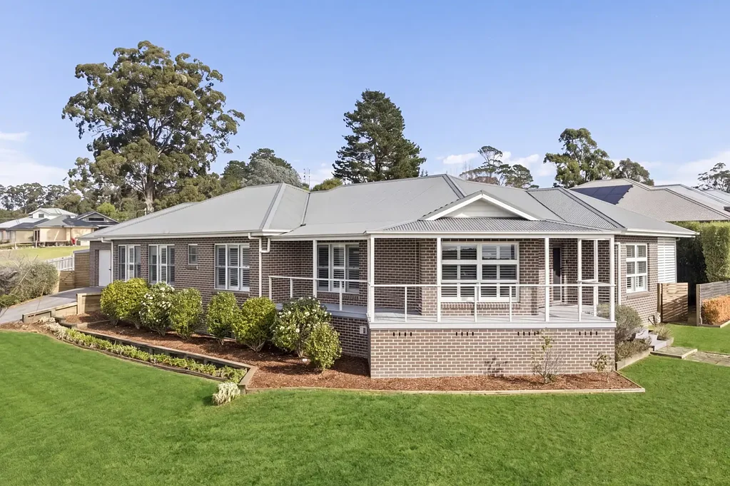 Renwick 5Moenga Elevated Living with Rural Vistas