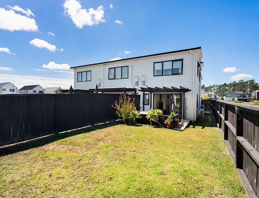 C/8 Lumbarda Drive, Kumeu, Rodney, Auckland, 2房, 1浴, 城市屋