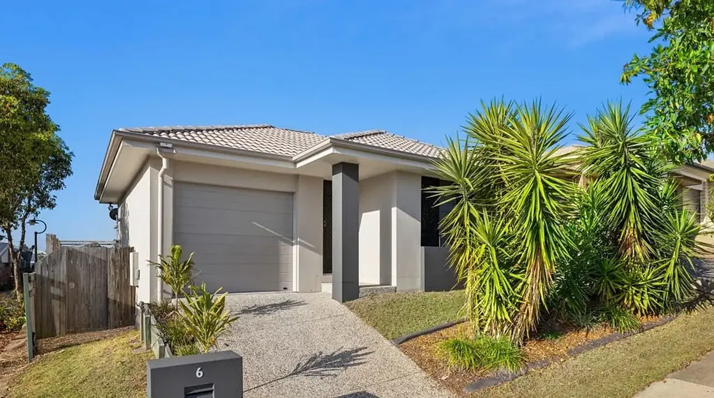 Good Family Living – 6 Grampian Street, Springfield Lakes