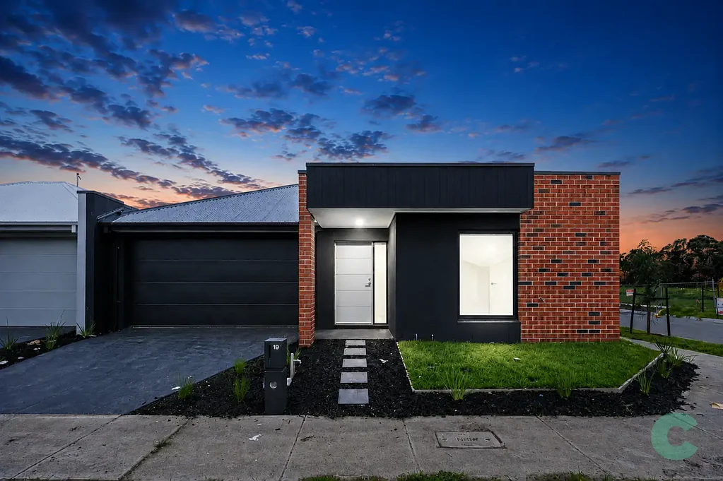 Modern Family Living in the Heart of Clyde North
