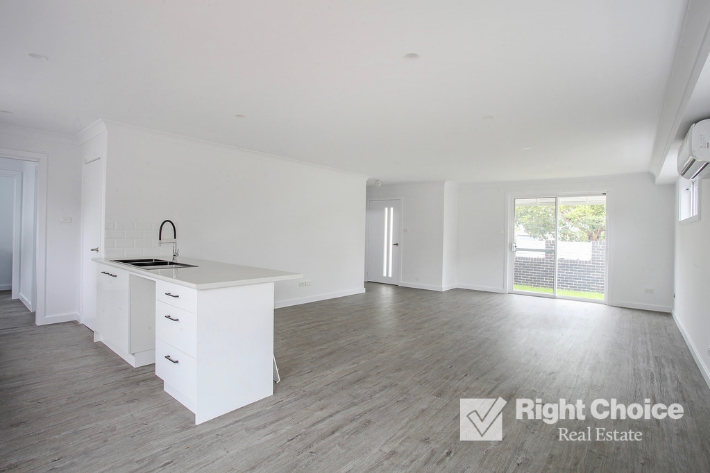 UNIT 1 4 CENTRAL AV, OAK FLATS NSW 2529, 0 Kuwarto, 0 Banyo, Townhouse