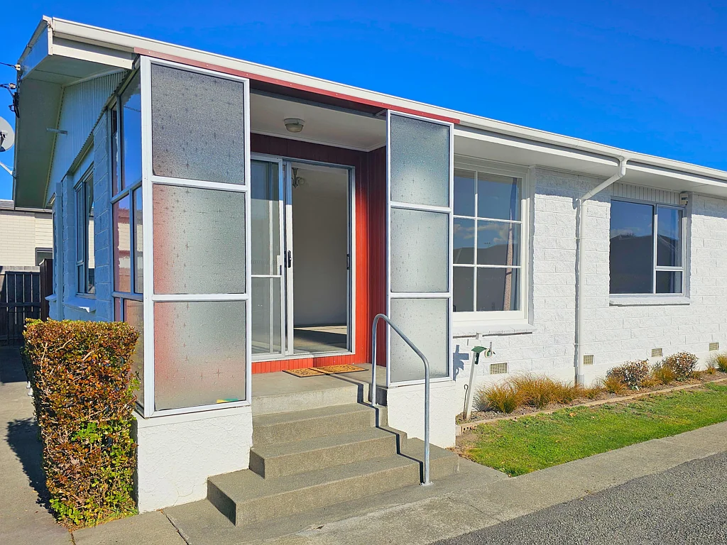Convenient & Low-Maintenance Living
