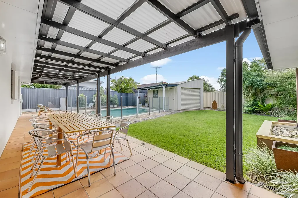 Mooloolaba 4Habitaciones 655m2 of quiet cul de sac land with ready to live in residence