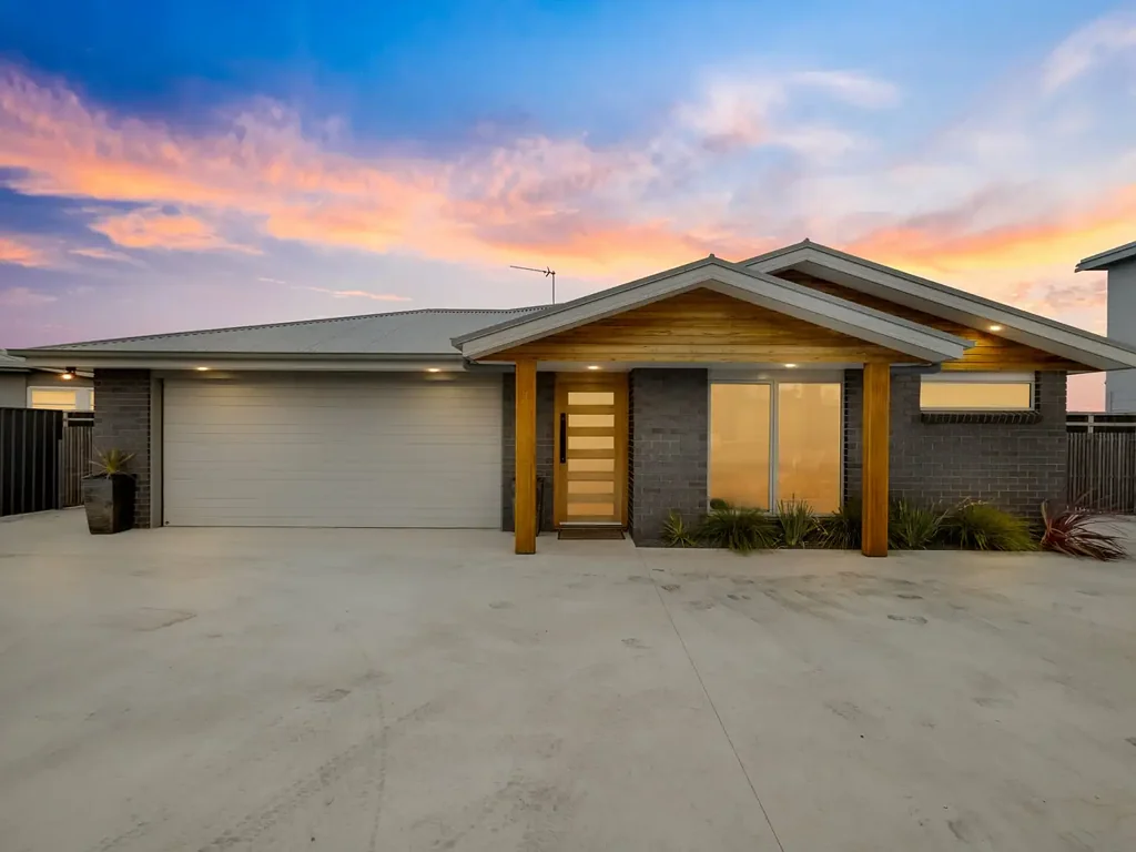 2-76 Dodgin Street, Wynyard, TAS 7325