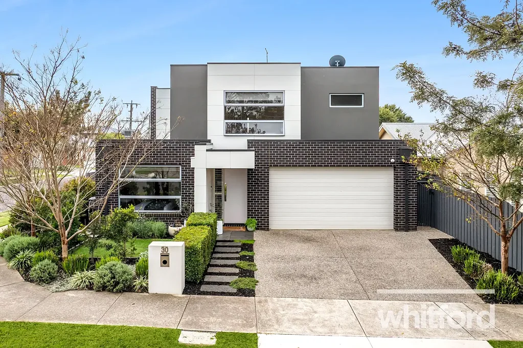 Newtown 3房  Downsize the maintenance, not the lifestyle!