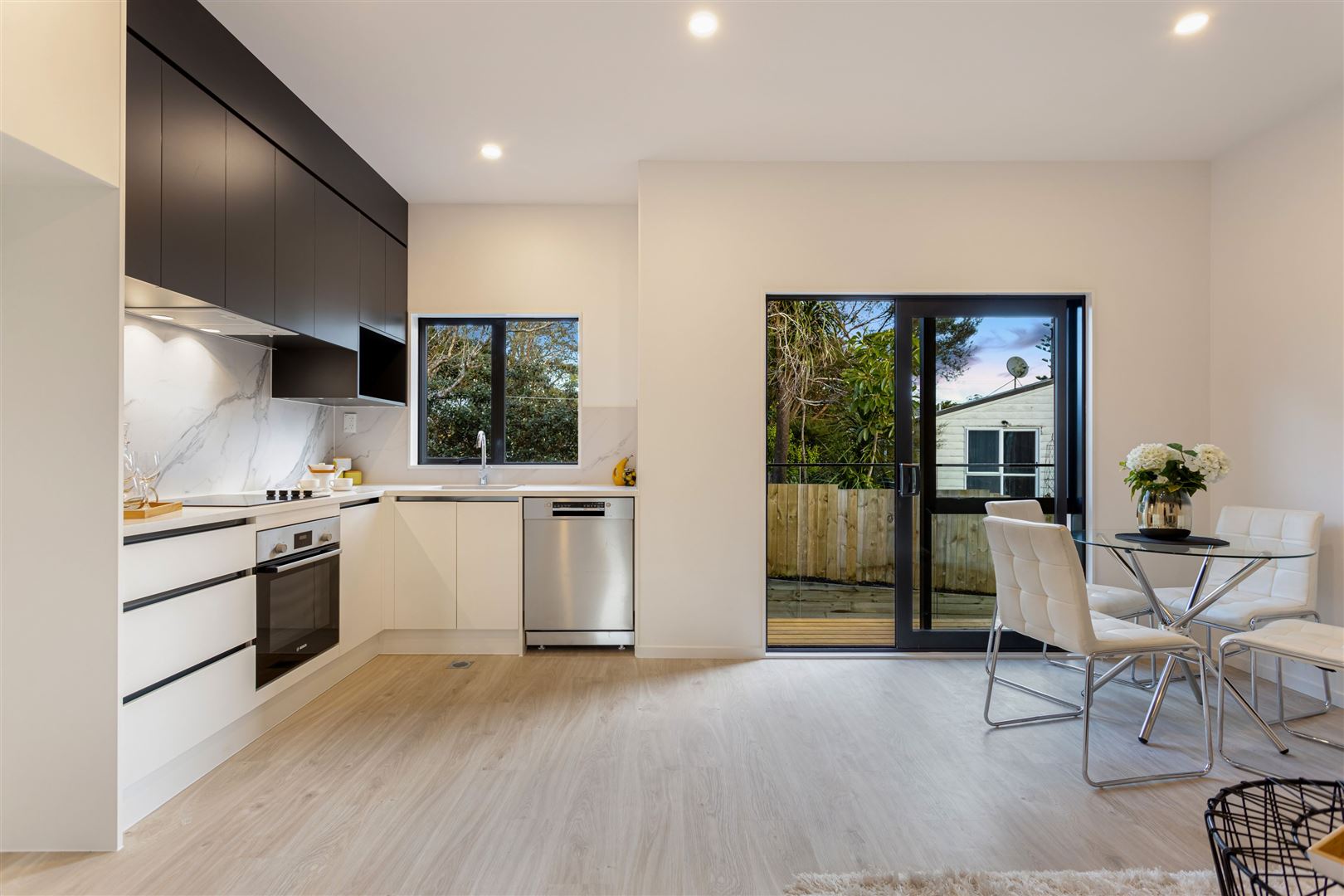 3/3 Pomelo Road, Te Atatu South, Auckland - Waitakere, 2 habitaciones, 1 baños, Townhouse