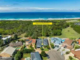 2 BRIGANTINE PL, Caves Beach