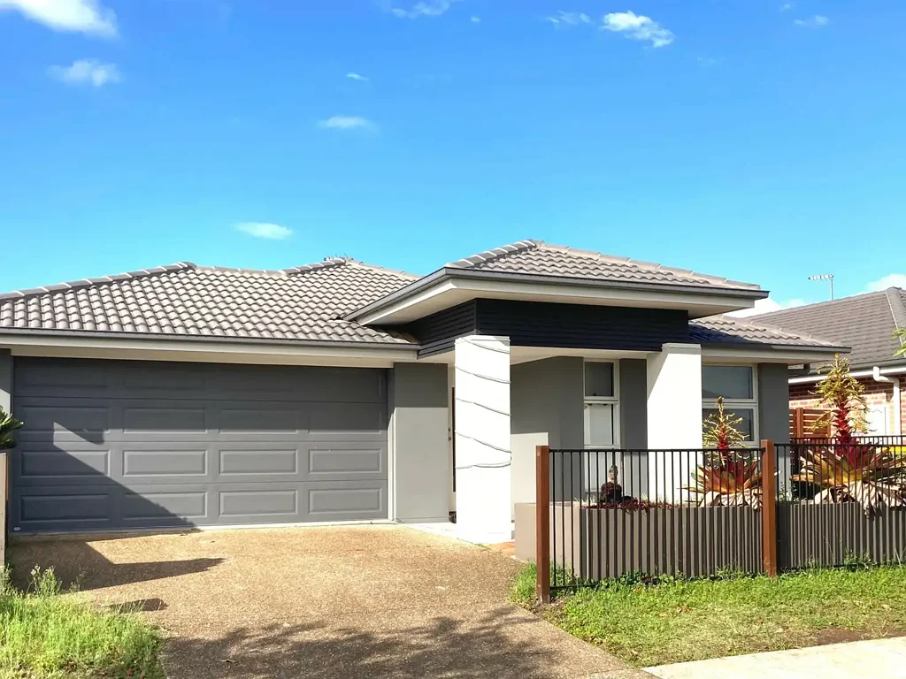 Modern Family Living in the Heart of Yarrabilba!