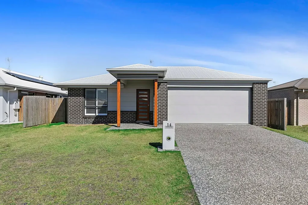 14 Lucinda Way, Eli Waters, QLD 4655