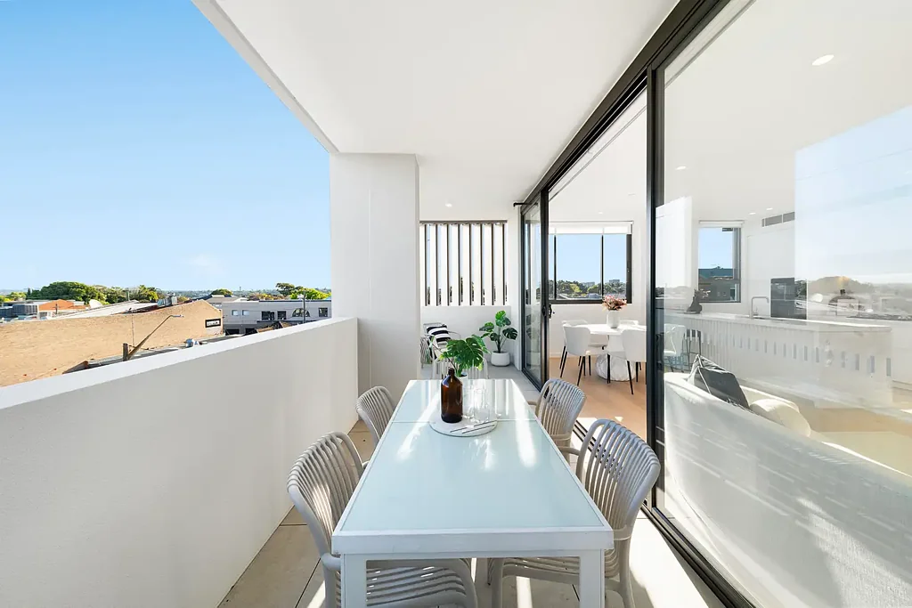 Ramsgate 2Kwarto SAFIRE - A NEW STANDARD IN CONTEMPORARY COASTAL LIVING
