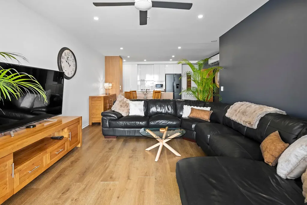 Broadbeach 2ห้องนอน Location Location- Heart of Broadbeach!