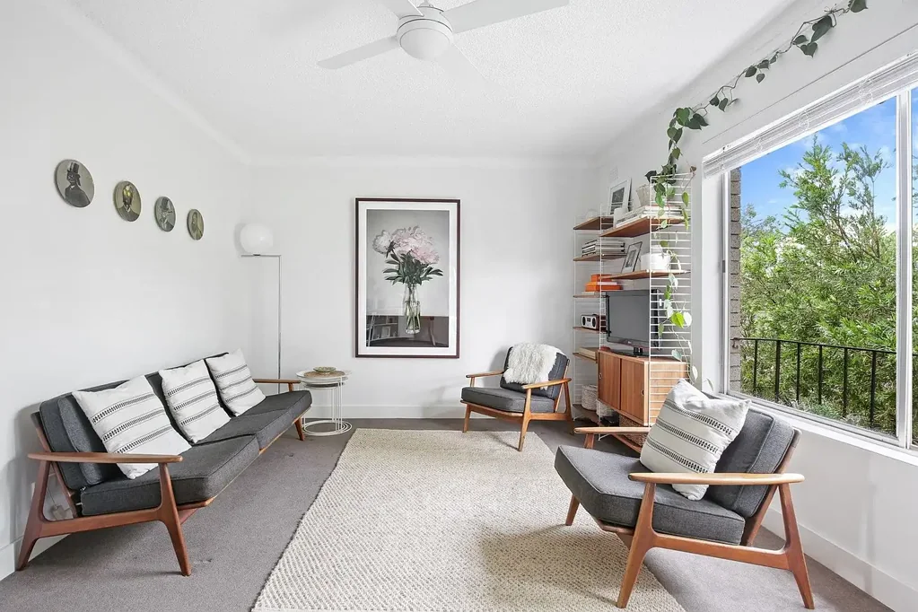 Well Presented One Bedroom Gem