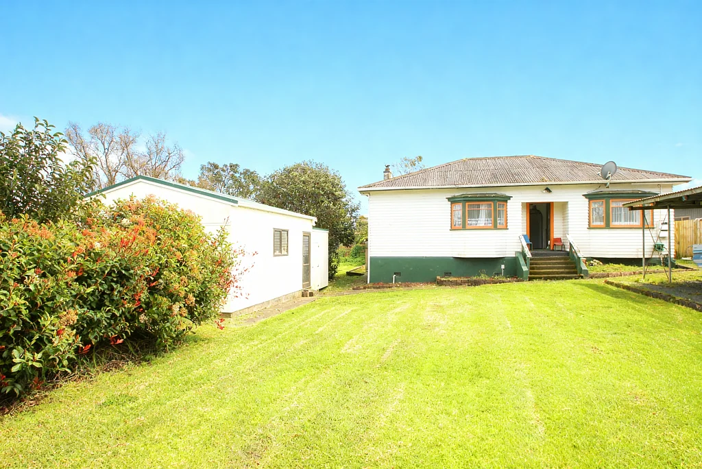 Kaitaia 3 Slaapkamer LARGE SECTION FAMILY HOME