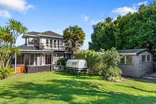 37 Strid Road, Te Atatu South, Waitakere City