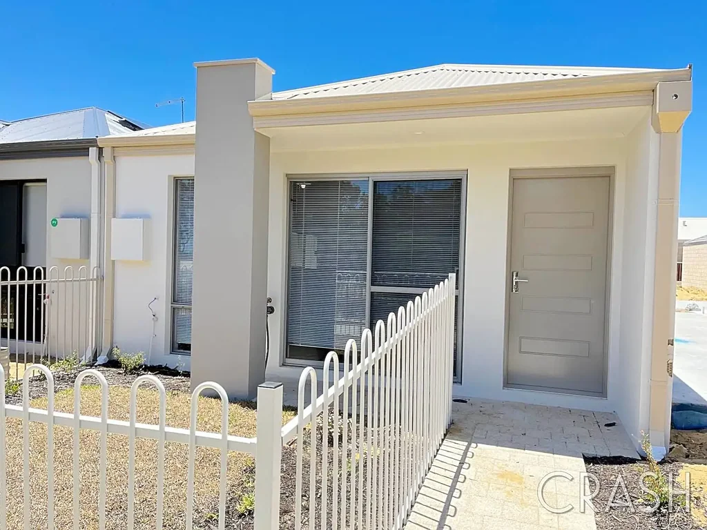 Byford 3 Bedroom Stylish & Modern 3x2 Home in Byford!