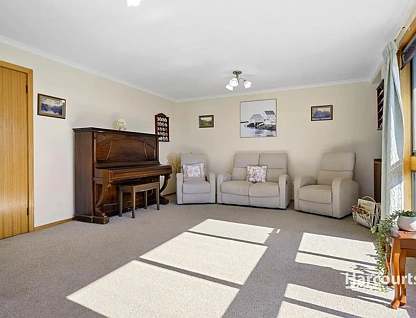 18 Kelvin Street, Penguin, TAS 7316, 4 कमरे, 2 बाथरूम, House