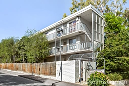 8/50 Wellington Street, St Kilda