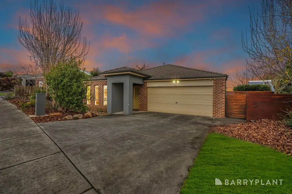 28 Davey Drive, Drouin, VIC 3818