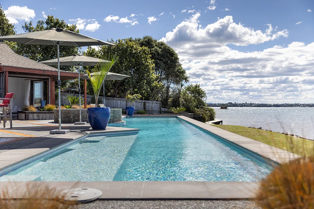 Te Puna Swim in the Pool or the Sea