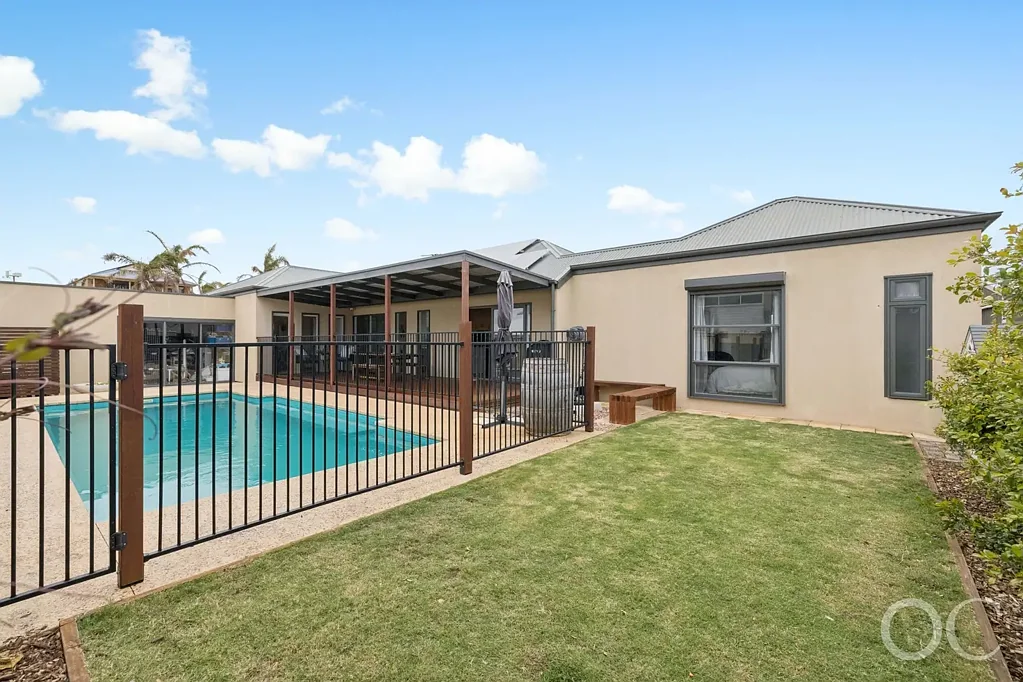 12 Elberry Close, Moana, SA 5169