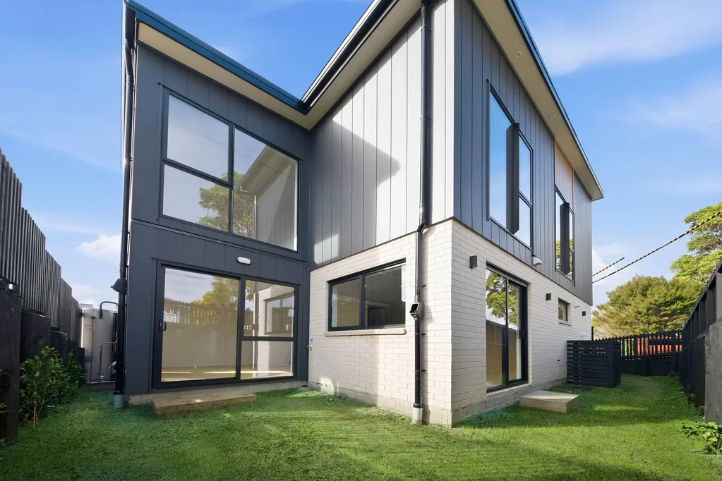 Glen Innes 4Kwarto Glendowie Border Living