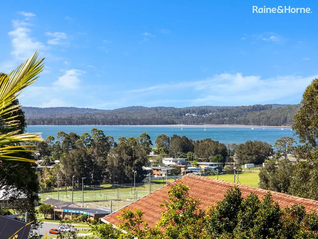 7 Sanctuary Place, Catalina, NSW 2536