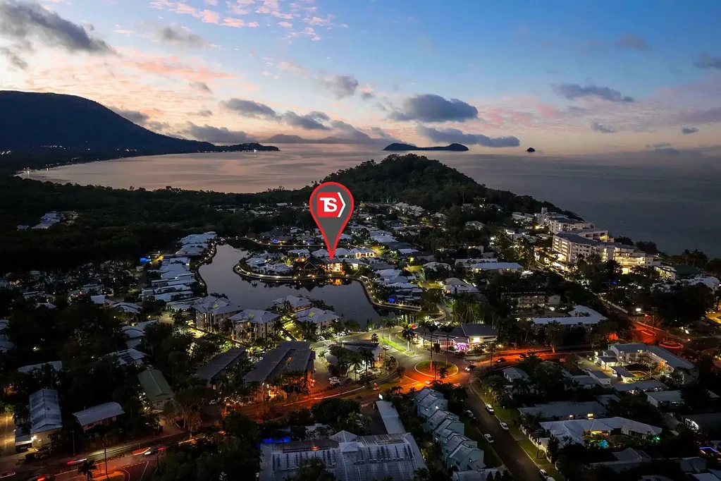 Trinity Beach 5Kwarto Lakefront Masterpiece - Exclusive Blue Lagoon