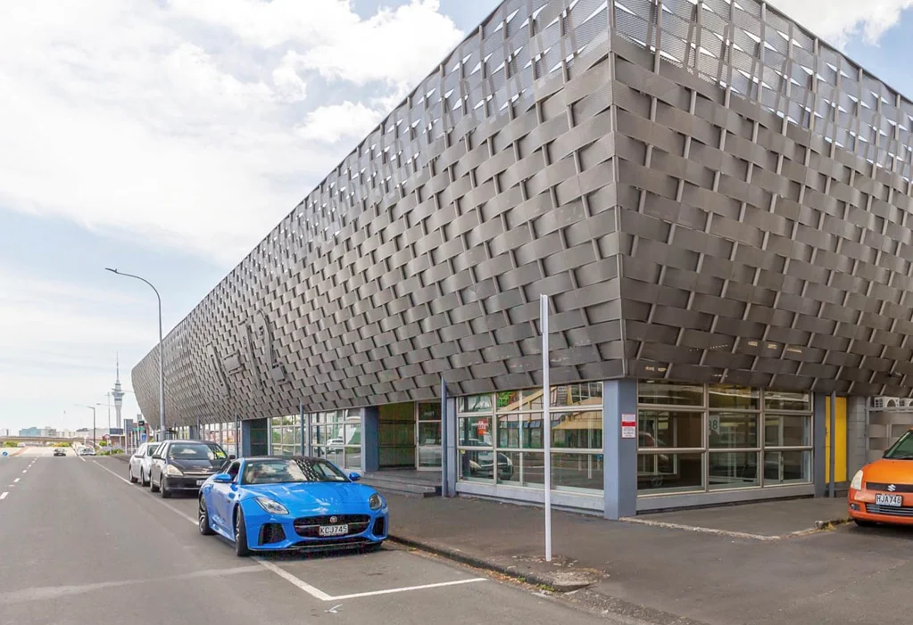 Mount Eden VALUE OFFICE WITH CAR PARKS