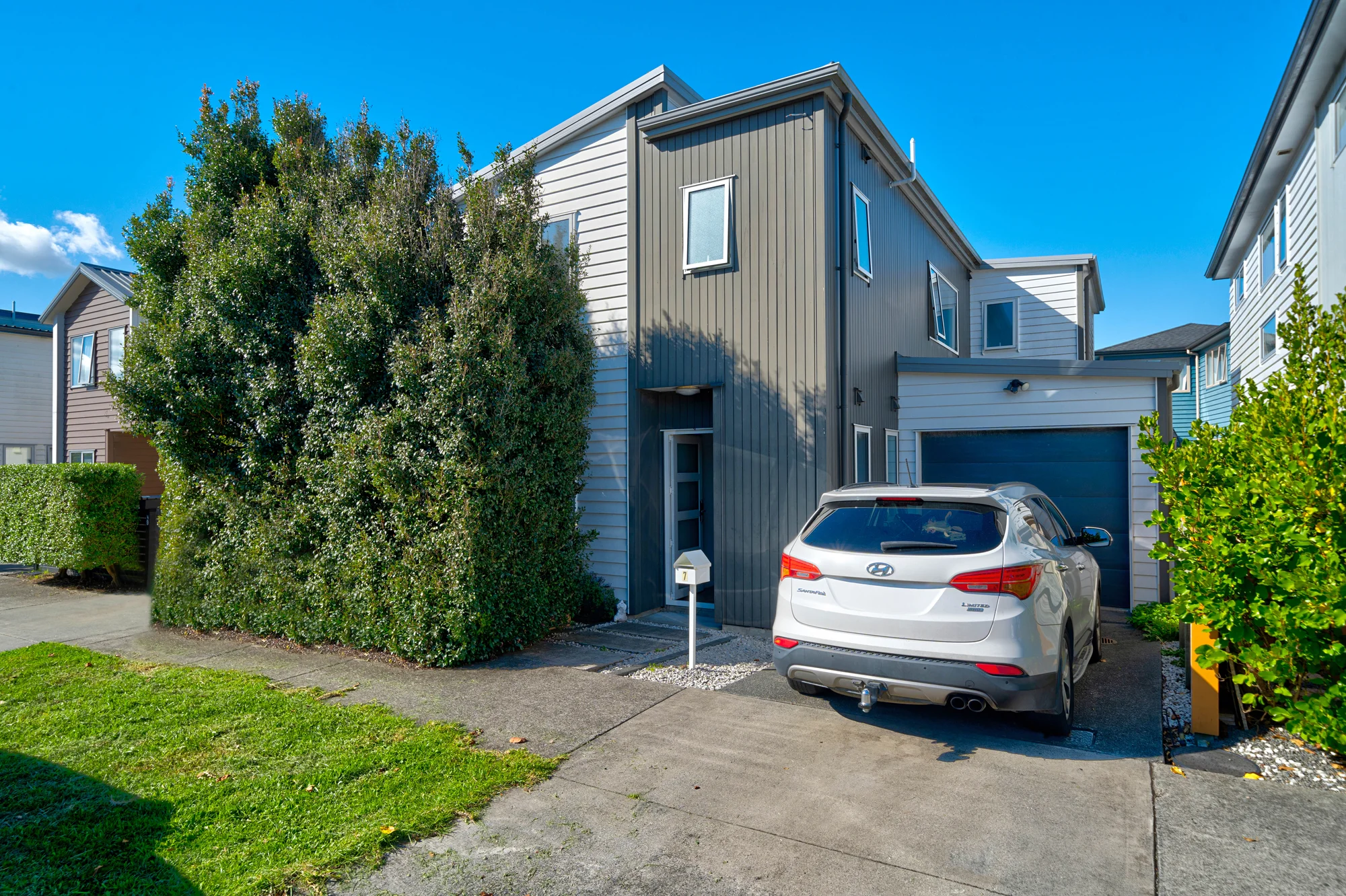 Hobsonville 5房 Priced - $121,000 Below CV Have to sell